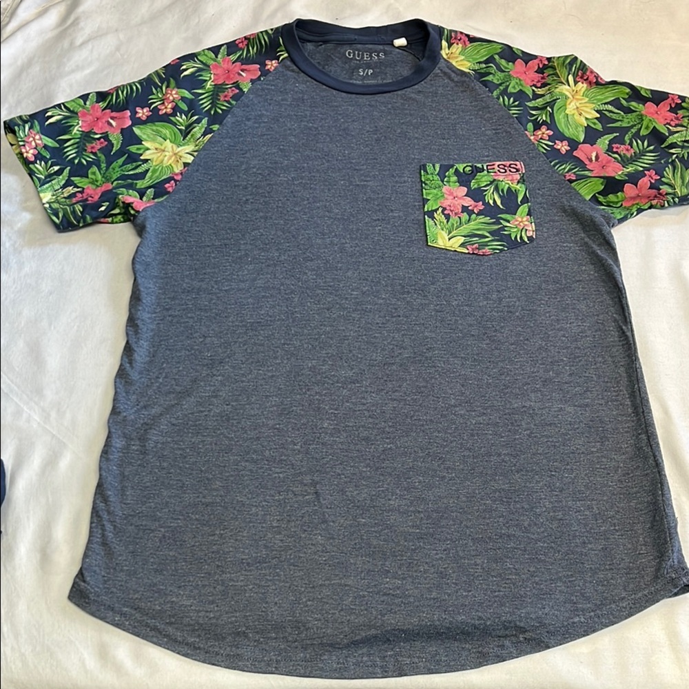 Guess Blue and Green Short Sleeve Tee with Floral Accents, size small